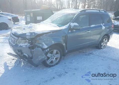 2010 Subaru Forester 2.5X Premium z USA, uszkodzony, nr VIN JF2SH6CC0AH764848